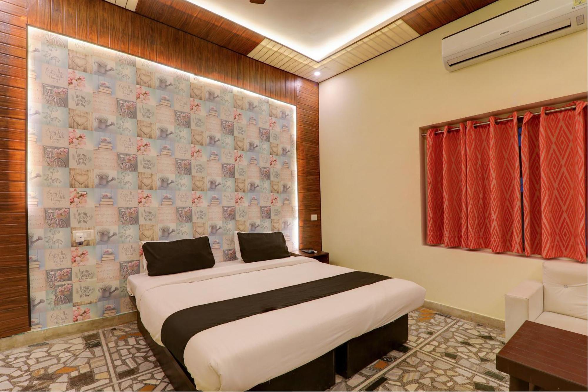 Hotel O Flagship Adbhut Moment Hotel Varanasi Exterior photo